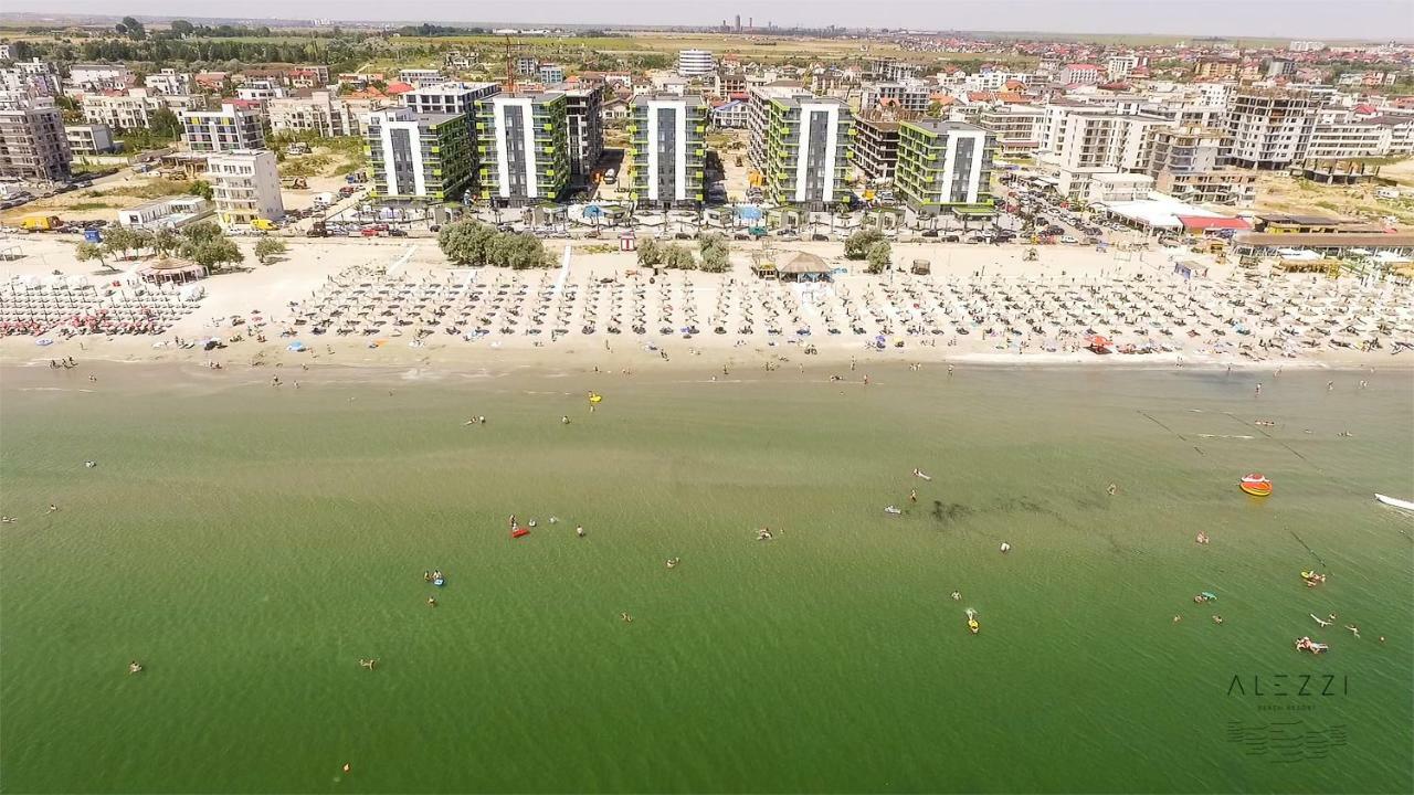 Apartamente Azzurro On The Beach Năvodari Extérieur photo